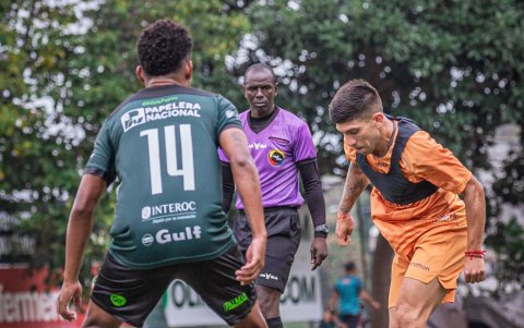 Barcelona tuvo tres amistosos ante Orense. Ganó dos por 1-0 y el otro lo empataron sin goles