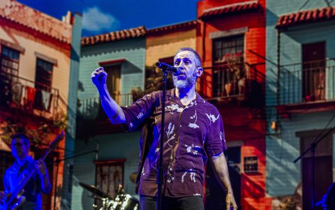 Sergio Sacoto ante su 