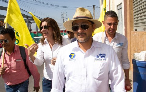Edgar Jácome Tipan se presentó en 2019 como candidato para la Alcaldía de Quito por el partido Adelante Ecuatoriano Adelante, lista 7.