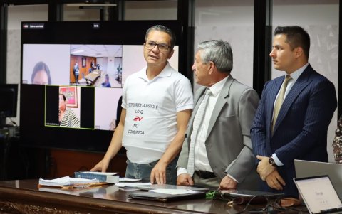 Corte. Terán asistió presencialmente a su audiencia de habeas corpus, junto con su padre Gabriel Terán y su abogado Jorge Haz el pasado 19 de julio.
