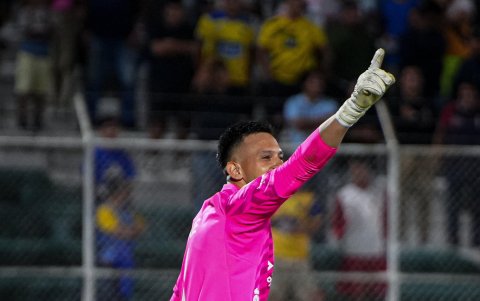 Gonzalo Valle estuvo vestido de héroe en Copa Ecuador.