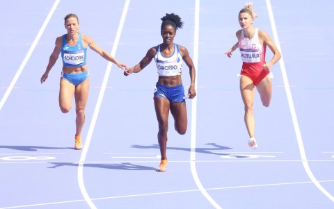 Nicole Caicedo fue la ecuatoriana mejor ubicada en sus heats de primera ronda al terminar cuarta con tiempo de 23.28 segundos.