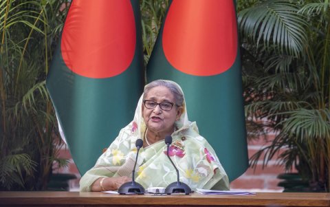 La primera ministra Sheikh Hasina, en una reunión con observadores y periodistas extranjeros en Daca, el 8 de enero de 2024.