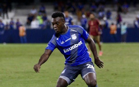 Maicon Solís terminó jugando como centro delantero con el técnico Leonel Álvarez en Emelec