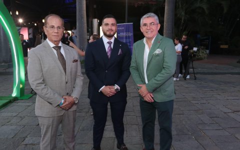 Ricardo Bowen, Ricardo Bowen M. y Andrés Gutiérrez.