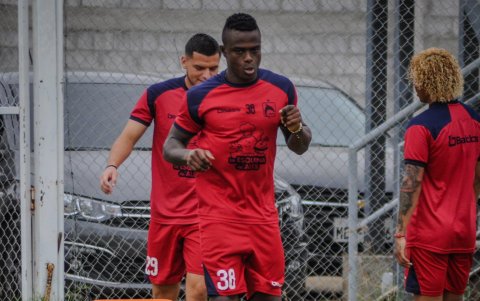 José Angulo es la carta de gol de Delfín en la LigaPro