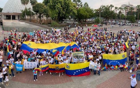 Cita. En la ciudad de Guayaquil se congregaron migrantes venezolanos para exigir la publicación de las actas de excrutinio de las últimas elecciones en su país.