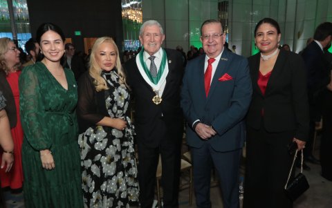 Grecia Logroño, Nery Meregildo, Óscar Orrantia, Jorge Villacreses y Alexia Alcívar.