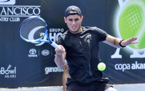 Iván Endara, de 36 años, alcanzó el puesto 367 en el ranking mundial en julio de 2015.