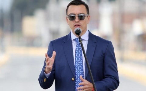 Pasquel alega que el país está siendo afectado por 