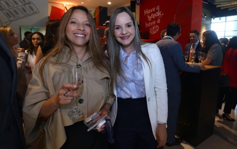 Ligia Pineda y María Martín.