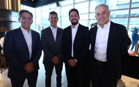 Josué de la Maza, César Bettencourt,, Jorge Peñaherrera y Luis Benatuil.