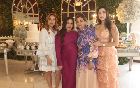 María Elena Azar, Zamira Sánchez, María Elena de Azar y Samia Azar.