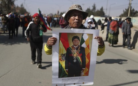 Simpatizantes de Morales apoyan sus candidatura presidencial.