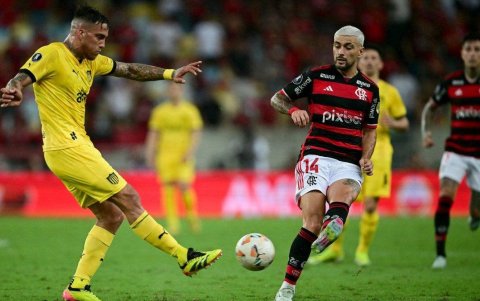 Los carboneros corren con la ventaja de 1-0.