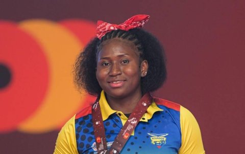 Damarys fue la  novedad del equipo al debutar internacionalmente con medalla.