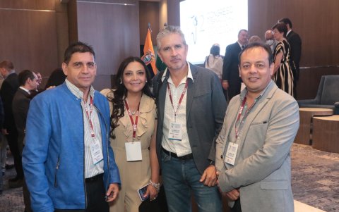 Diego Carrillo, Alexandra Acosta, Carlos Meneses y Eduardo Acevedo.