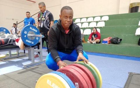 Yandry Cortez mientras se preparaba para la competencia