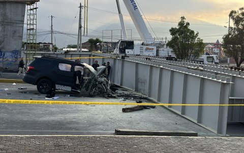 Así quedó el carro de Marco Angulo en el accidente en Quito.