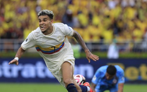 Lucho Díaz será baja ante Perú por acumulación de tarjetas amarillas.