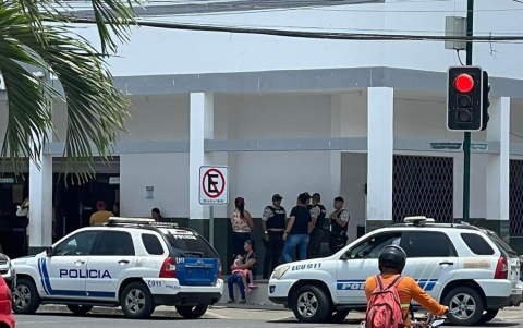 Policía investiga el hecho. Hace menos de dos meses ocurrió un asalto en las inmediaciones del banco estatal.