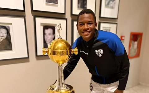 Cabezas formaba parte de Independiente Junior, equipo de la Serie B.