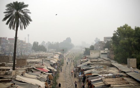 Los niveles de contaminación del aire batieron récords en las ciudades de Lahore y Multan la semana pasada.