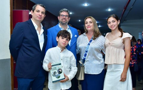 Jerónimo Cassanello, Tomás Alarcón R., Tomás Alarcón A., Isabella Reyes y Luciana Alarcón R.