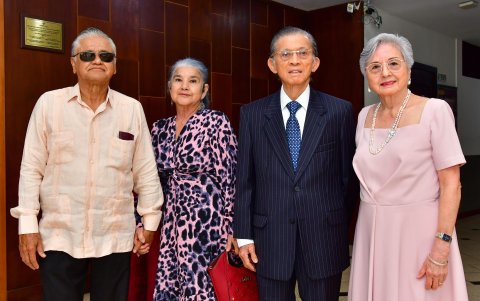 Hugo Arriciaga, Sonia Kuonqui, Guillermo Chang y Nora de Chang.