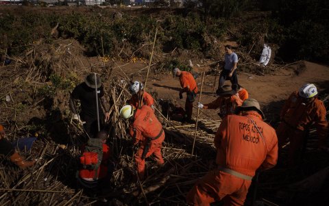 Una mujer de 38 años, fue arrastrada por el temporal de Valencia, una de las búsquedas de los Topos Aztecas y que ellos insisten en llamar por su nombre.