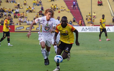 Mushuc Runa empató 2-2 ante Barcelona en el estadio Monumental. Con eso le alcanzó para clasificar a Sudamericana 2025