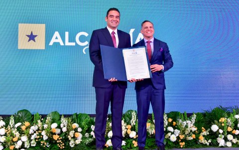 El alcalde Juan José Yúnez junto al viceprefecto del Guayas, Carlos Serrano.