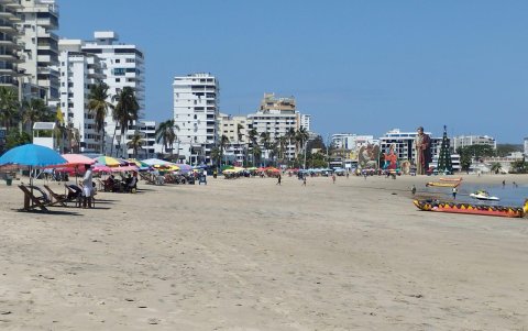 En la región Costa, los balnearios son uno de los puntos más visitados por los turistas locales.