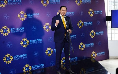El movimiento SUMA escogió a Enrique Gómez como reemplazo de Jan Topic