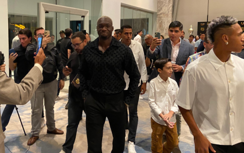 Felipe Caicedo, el centro de atención en la Cena Amarilla.