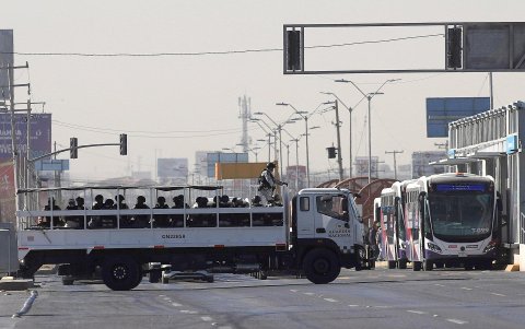 Personal de la Guardia Nacional (GN) a su llegada, este martes en Ciudad Juárez, en Chihuahua (México).
