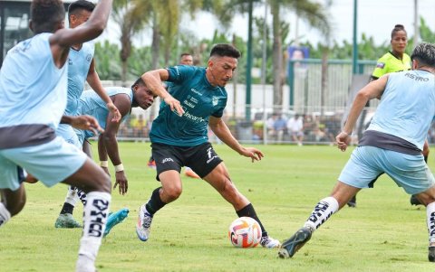 Nueve años después, Ángel Mena volverá al Ecuador vistiendo la camiseta de Orense.