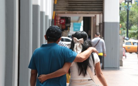 Algunos guayaquileños coinciden en el anhelo de tener más espacios seguros para celebrar fechas de este tipo y además pasear, sin temor, en la ciudad.