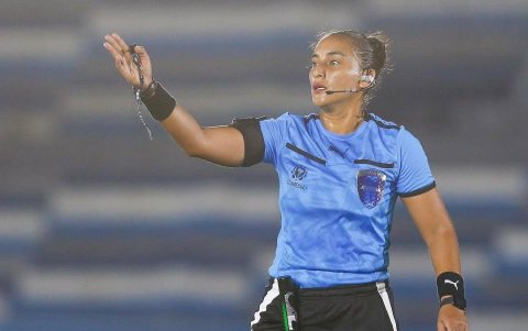 Se enamoró del arbitraje cuando hizo el curso de réferi que organizó el Municipio de El Empalme en 2013.