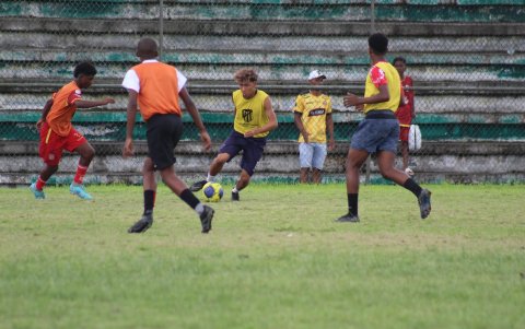 El estadio Pascual Mina de Quinindé fue el punto de concentración de cerca de 1.000 chicos.