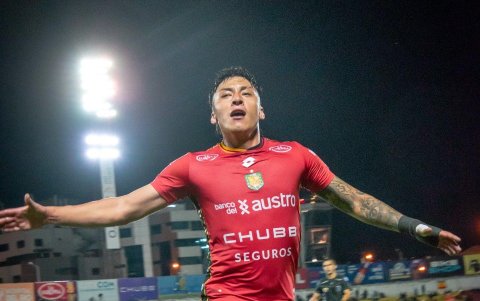 Deportivo Cuenca derrotó 2-0 a Aucas en el estadio Alejandro Serrano Aguilar de Cuenca