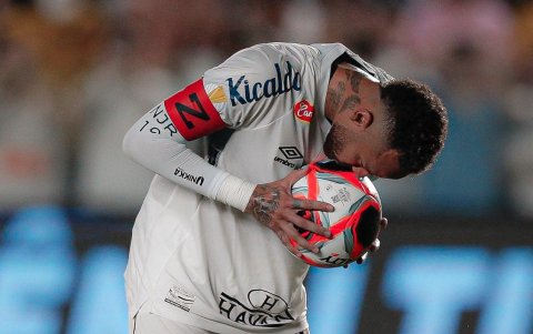 Neymar es la figura de Santos en el Campeonato Paulista