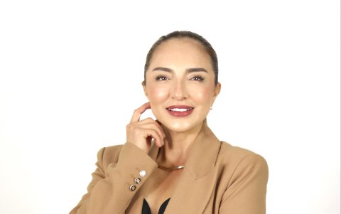 Ivonne Ruiz, maquilladora y directora de la academia de belleza Vongea.