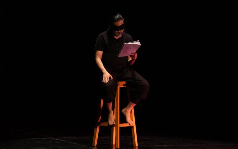 El libro recoge fragmentos de nueve autores.