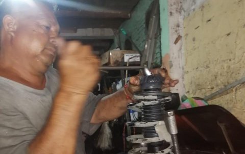 Los amortiguadores son los elementos más afectados a la hora de fallas en la suspensión.