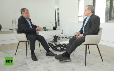 Rafael Correa y Ricardo Patiño aparecieron en un video en donde expresaban sus opiniones y cuestionaban la dolarización.