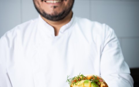 Es propietario de Maki Mó (Bao & Noodle Bar)