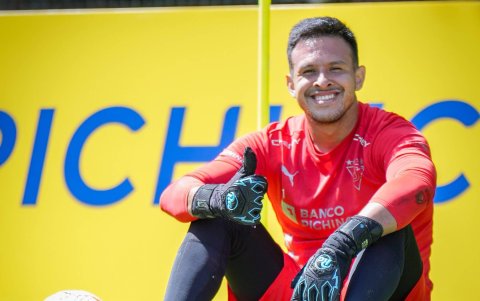 El arquero Gonzalo Valle ha sido titular con los albos en la Copa Liberadores.