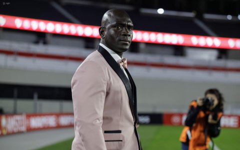 El look de Sir Second Castle para el duelo por Copa Libertadores.