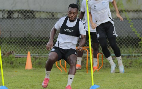 Maicon Solís se perfila para ser titular como extremo por la derecha.